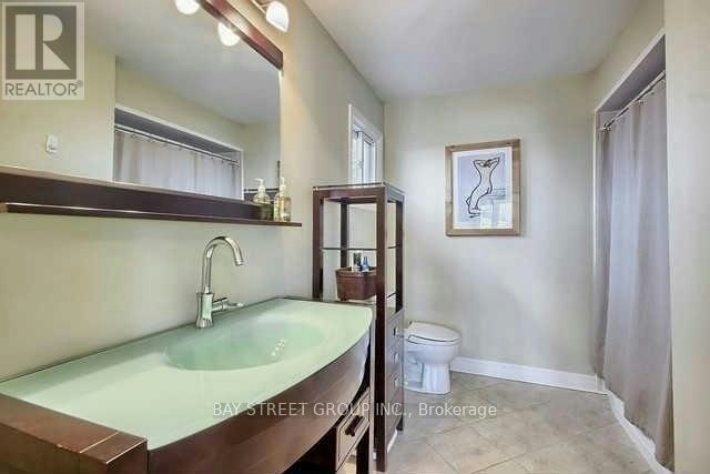 123 Heathwood Heights Drive, Aurora, ON, L4G 4W2 - 12