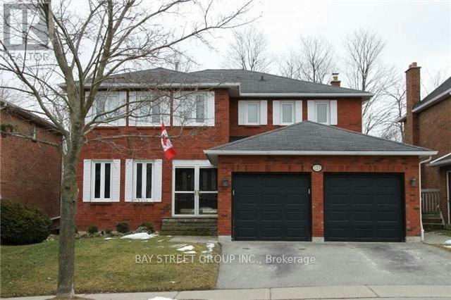 123 Heathwood Heights Drive, Aurora, ON, L4G 4W2