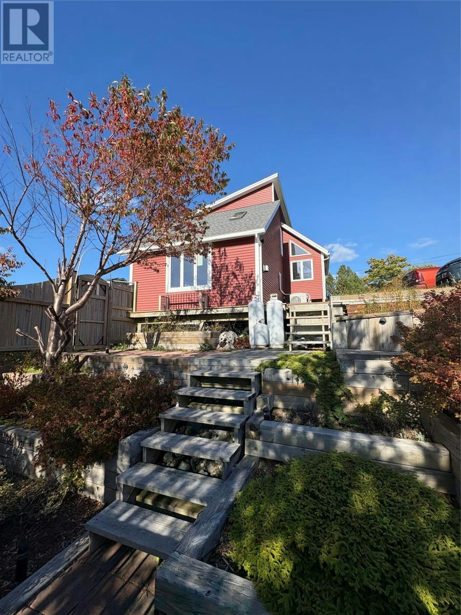 31 Readers Hill Crescent, Conception Bay South, NL, A1W 5B3 - 2