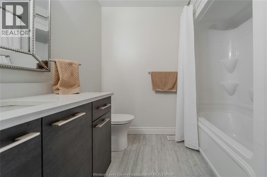 11931 Maitland Avenue, Windsor, ON, N8P 0B9 - 12