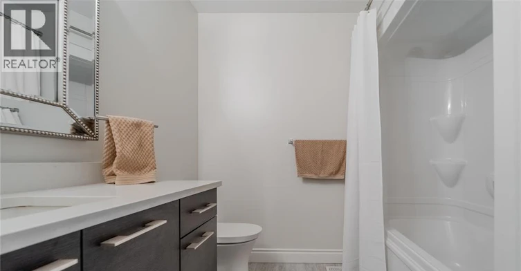 11931 Maitland Avenue, Windsor, ON, N8P 0B9 - 12