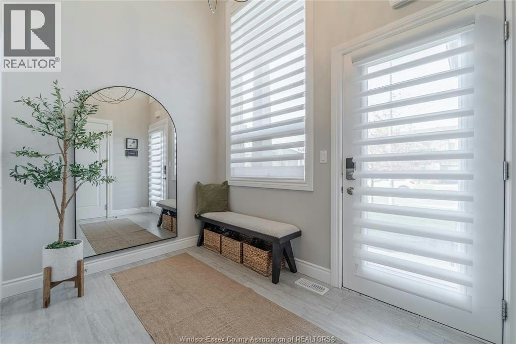 11931 Maitland Avenue, Windsor, ON, N8P 0B9 - 3
