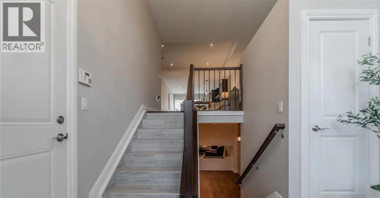 11931 Maitland Avenue, Windsor, ON, N8P 0B9 - 4
