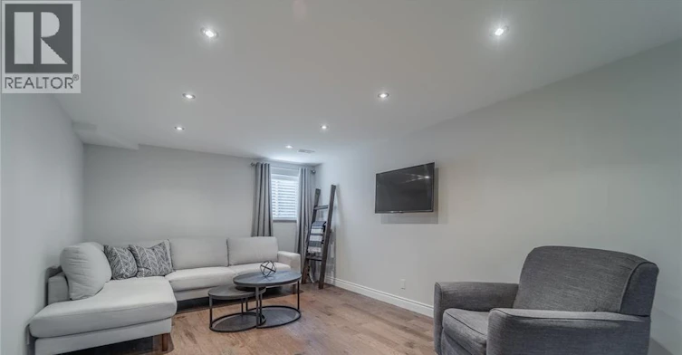11931 Maitland Avenue, Windsor, ON, N8P 0B9 - 24