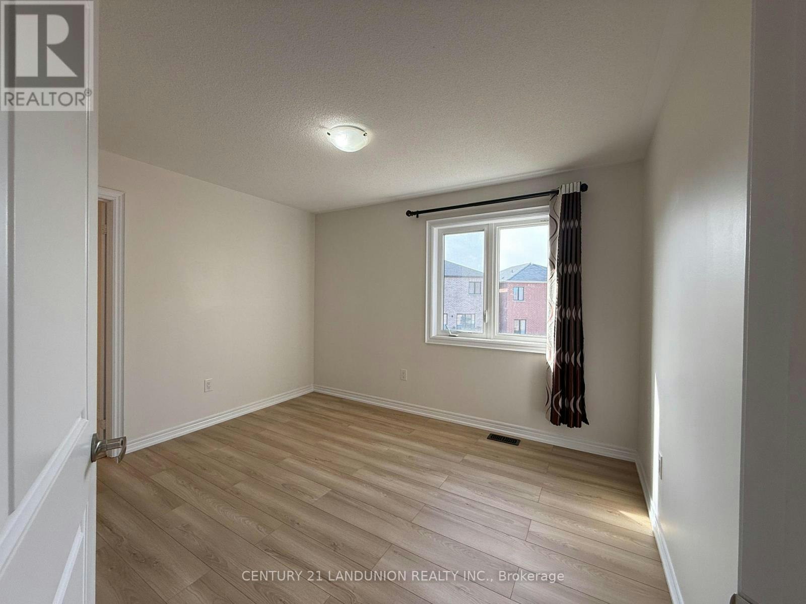 47 Mynden Way, Newmarket, ON, L3X 3A8 - 18