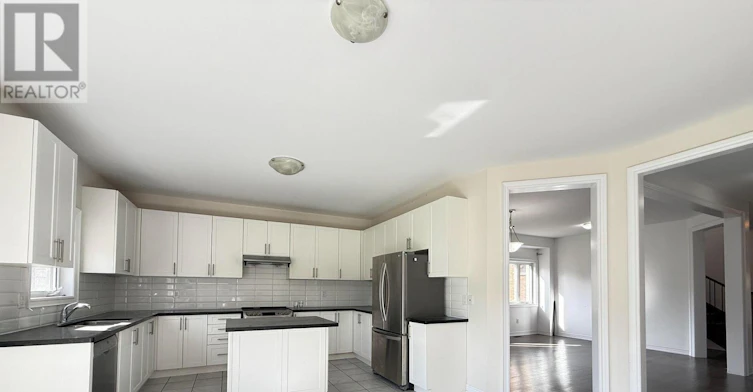 47 Mynden Way, Newmarket, ON, L3X 3A8 - 9
