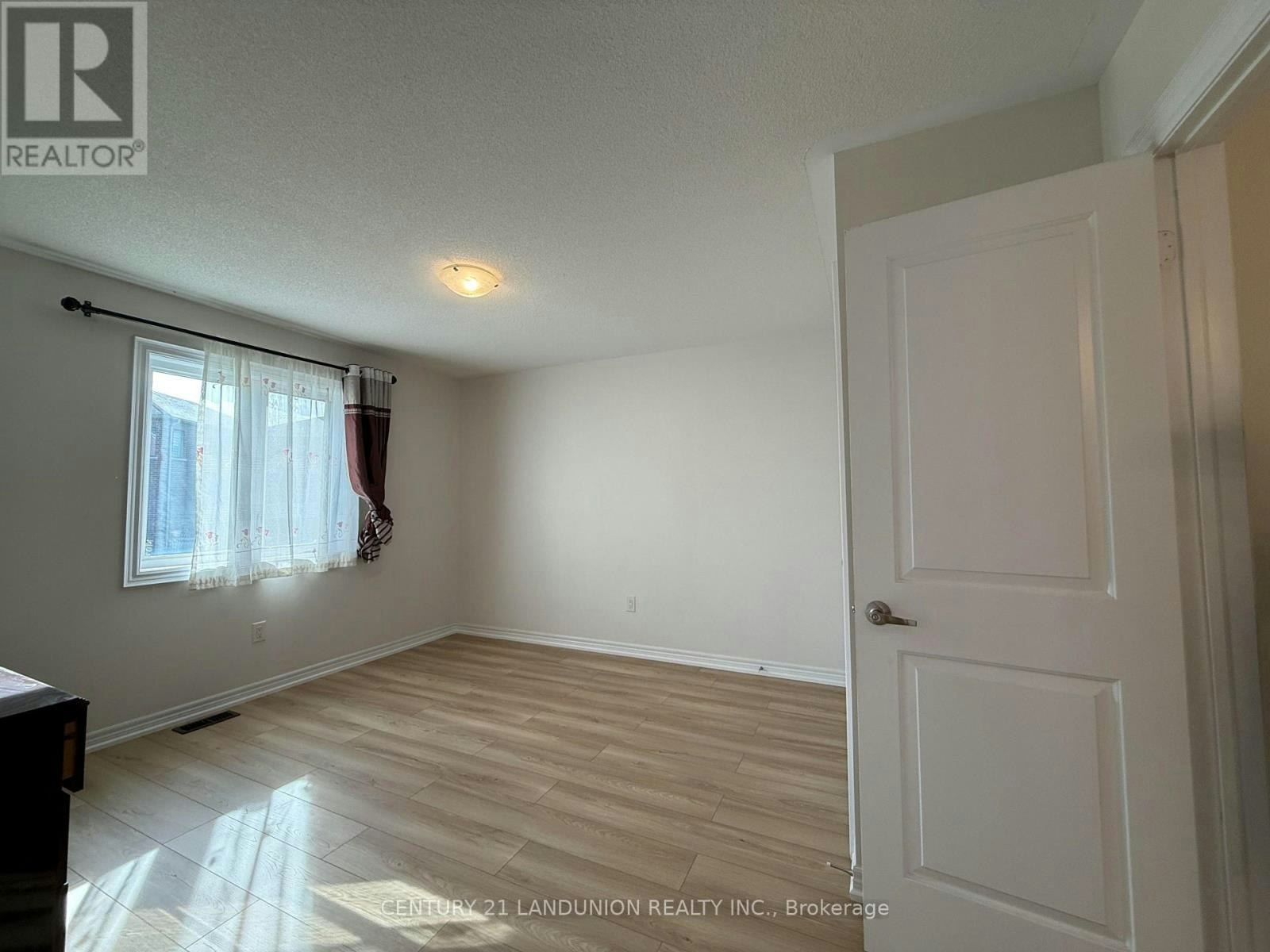 47 Mynden Way, Newmarket, ON, L3X 3A8 - 16
