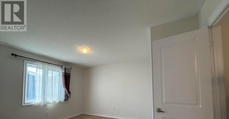 47 Mynden Way, Newmarket, ON, L3X 3A8 - 16