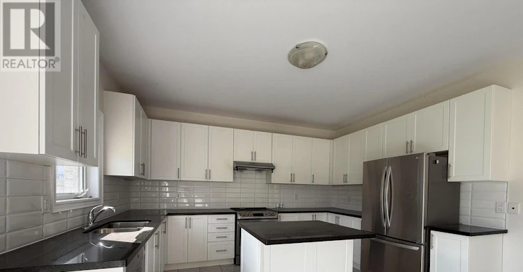 47 Mynden Way, Newmarket, ON, L3X 3A8 - 13