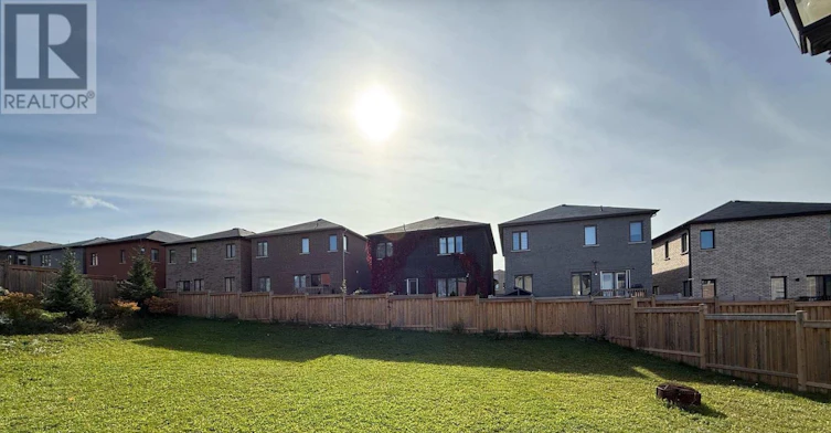 47 Mynden Way, Newmarket, ON, L3X 3A8 - 26