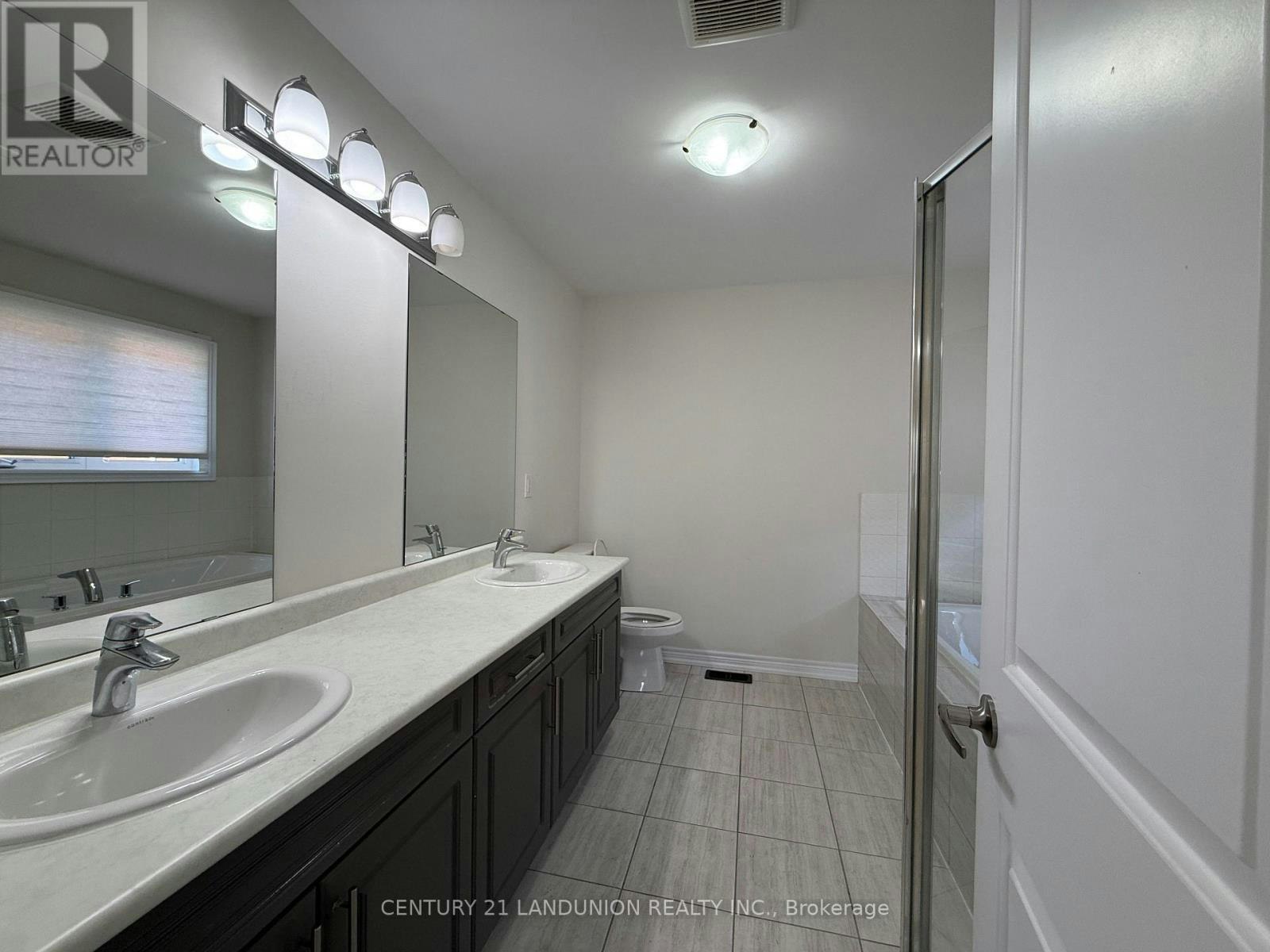 47 Mynden Way, Newmarket, ON, L3X 3A8 - 22