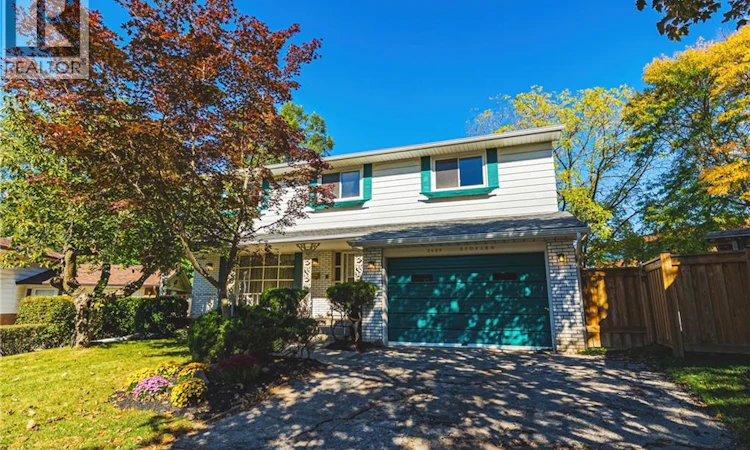 2429 Redfern Road