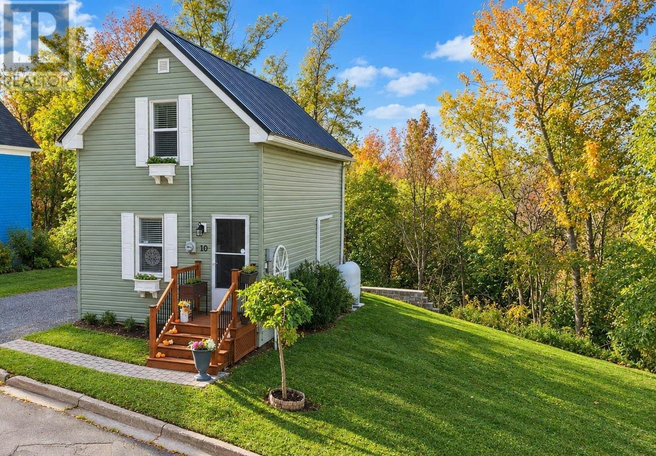 10 Oak Street, Trenton, NS, B0K 1X0