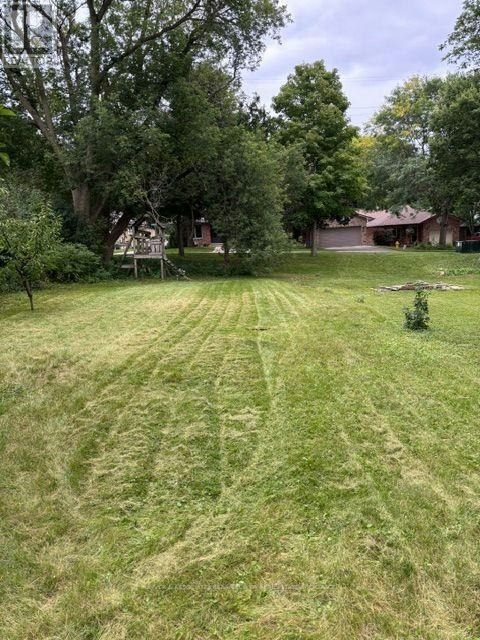 2 Ellsworth Close, London, ON, N5W 1E6