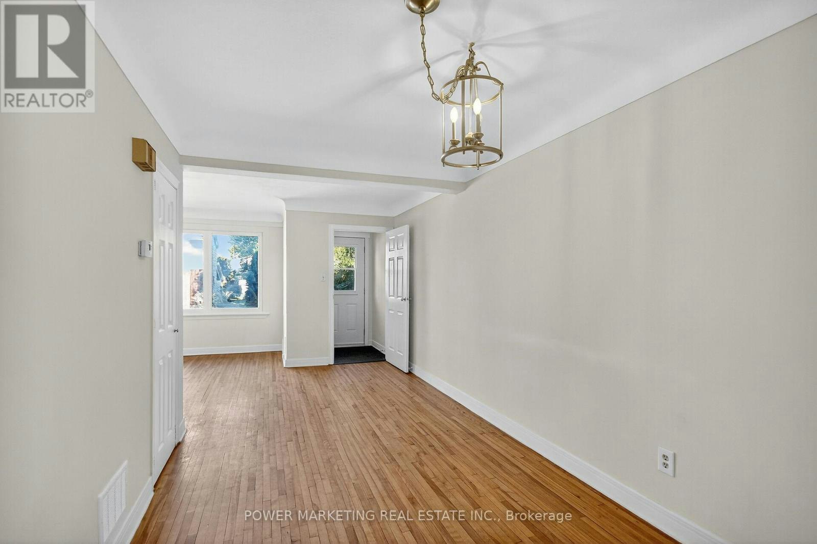 528 Mutual Street, Ottawa, ON, K1K 1C6 - 12