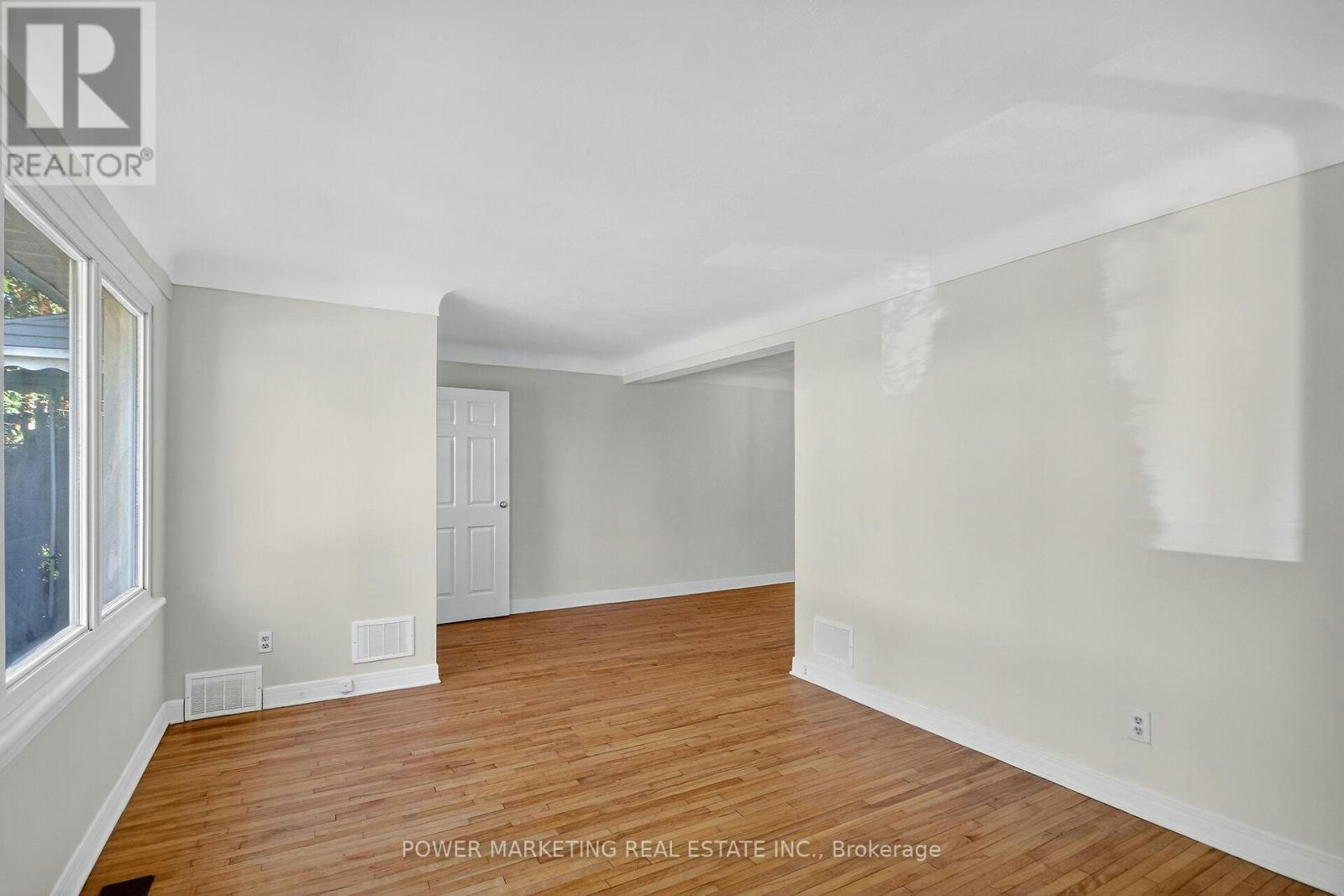 528 Mutual Street, Ottawa, ON, K1K 1C6 - 7