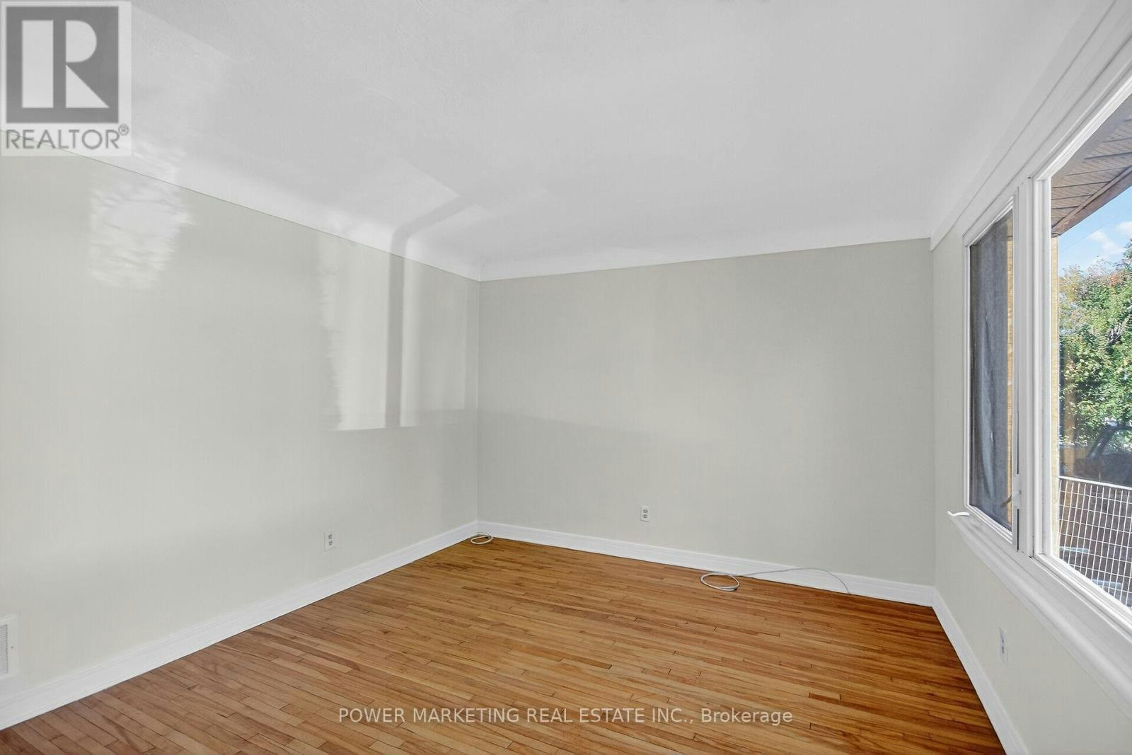 528 Mutual Street, Ottawa, ON, K1K 1C6 - 6