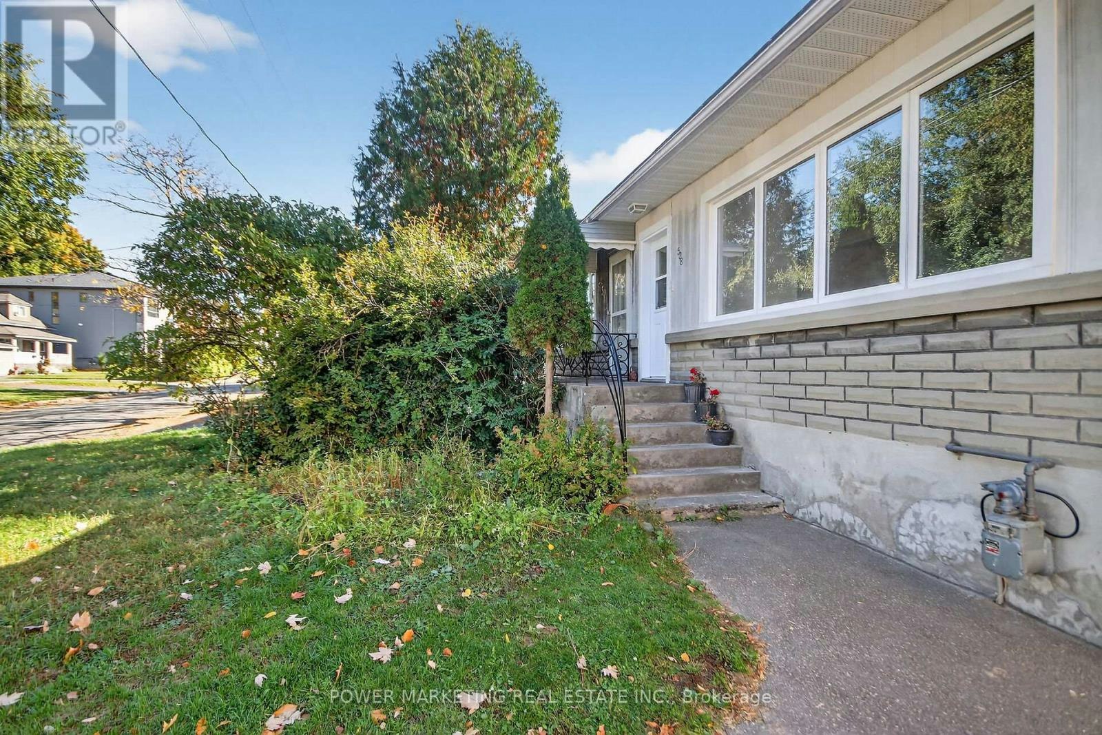 528 Mutual Street, Ottawa, ON, K1K 1C6 - 3