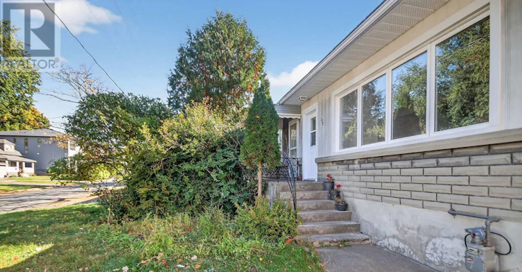 528 Mutual Street, Ottawa, ON, K1K 1C6 - 3