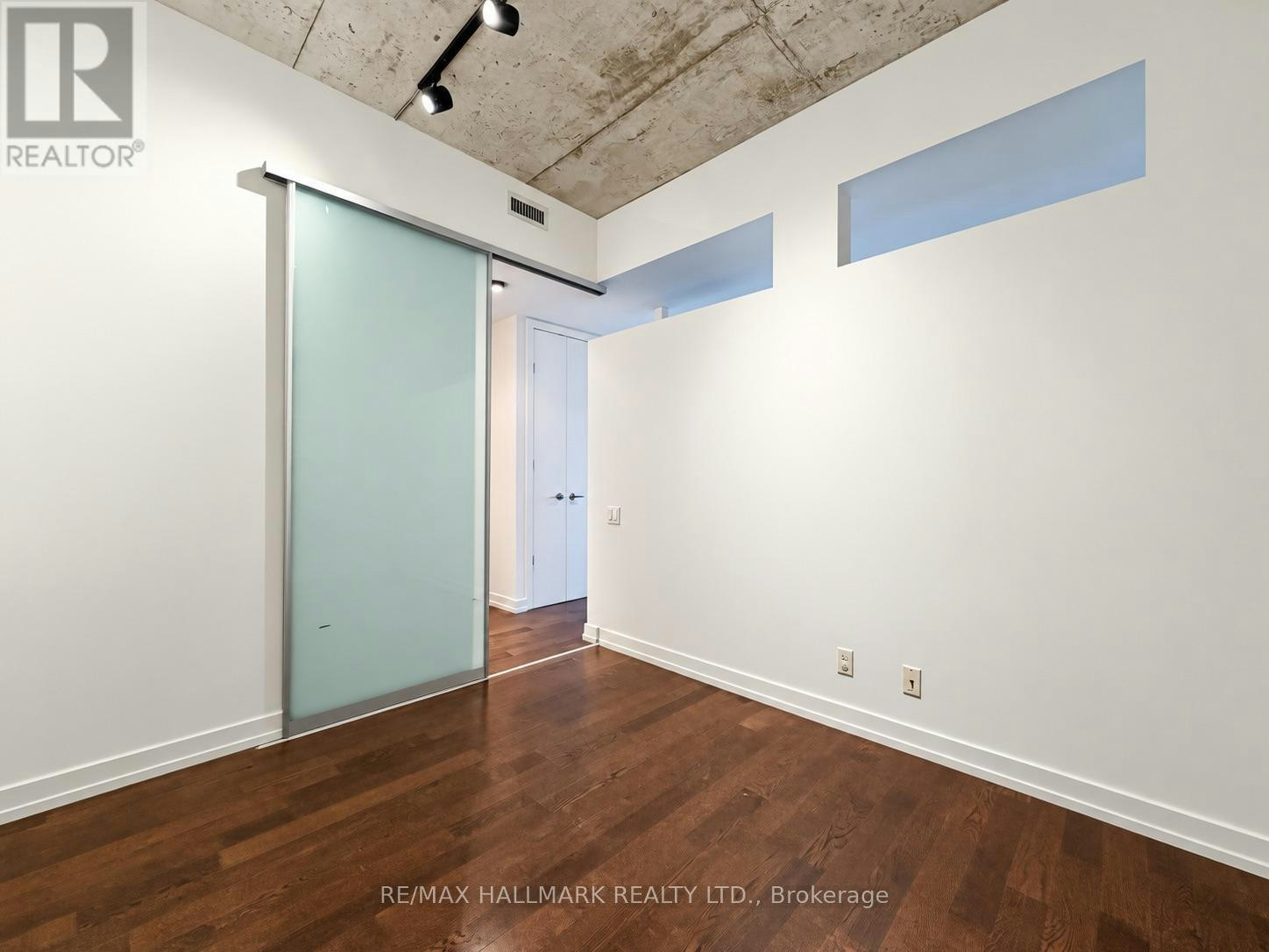 807-10 Morrison Street, Toronto, ON, M5V 2T8 - 12