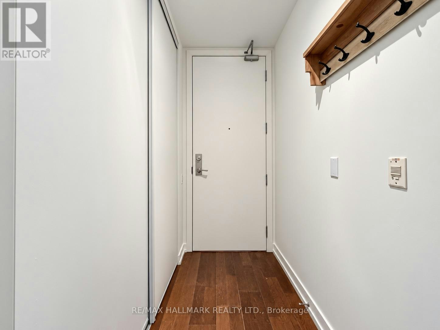 807-10 Morrison Street, Toronto, ON, M5V 2T8 - 7