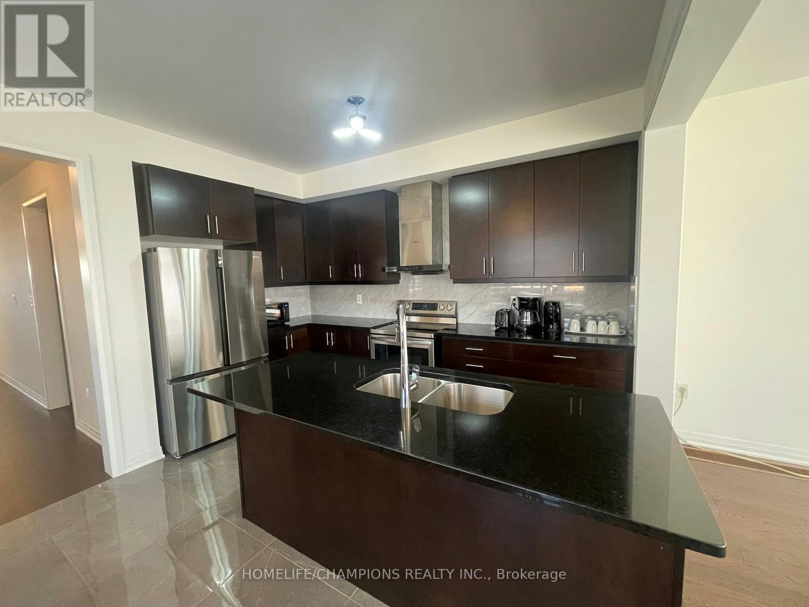 78 Clipper Lane, Clarington, ON, L1C 4A9 - 5