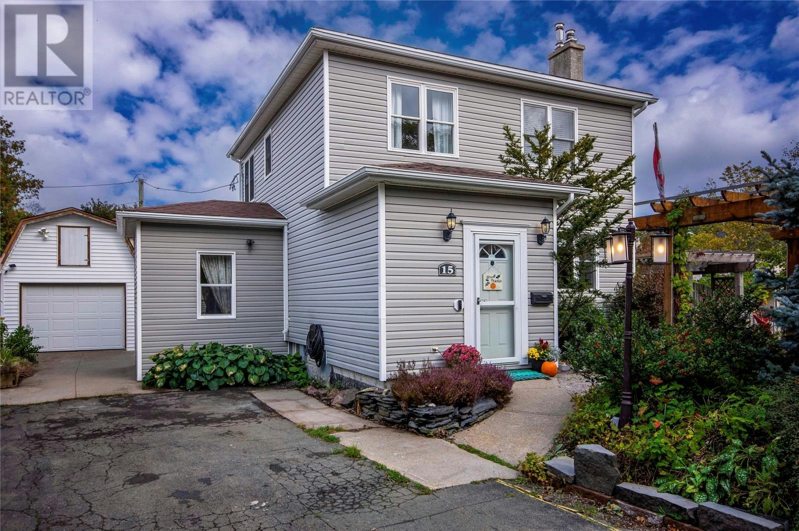 15 Kirke Place, St Johns, NL, A1B 1P9
