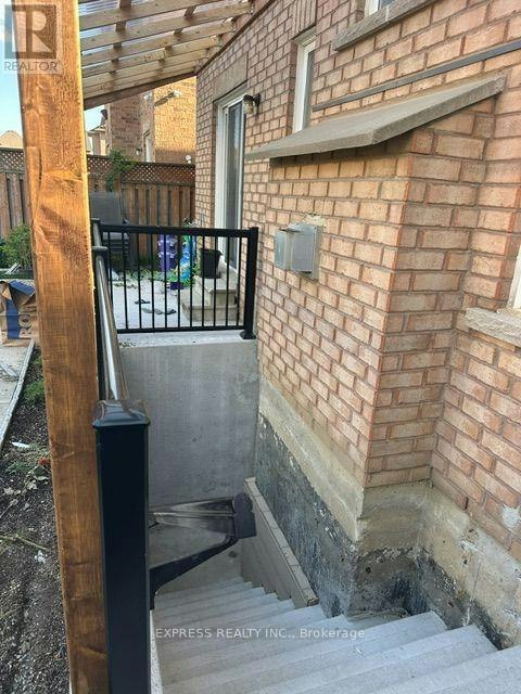 5147 Oscar Peterson Boulevard, Mississauga, ON, L5M 7W4 - 2