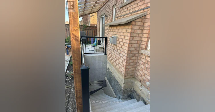 5147 Oscar Peterson Boulevard, Mississauga, ON, L5M 7W4 - 2
