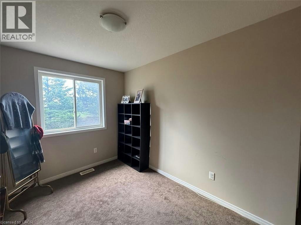 200 Maitland Street, Kitchener, ON, N2R 1Z1 - 7