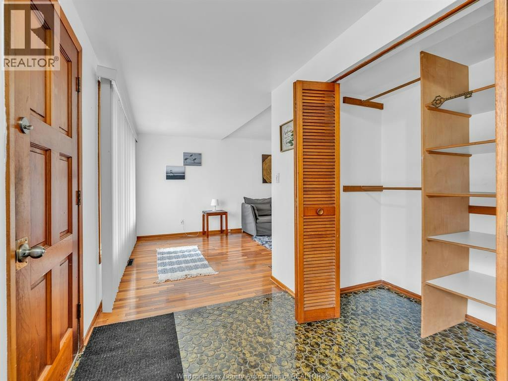 306 Foch, Windsor, ON, N8X 2V9 - 5