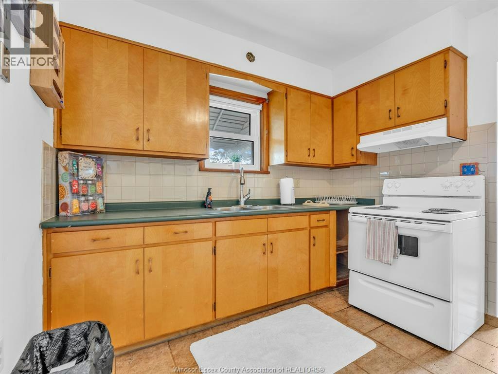 306 Foch, Windsor, ON, N8X 2V9 - 11