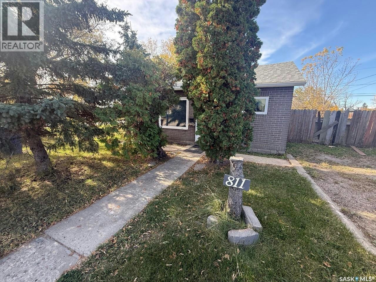811 109th Street, North Battleford, SK, S9A 2C8