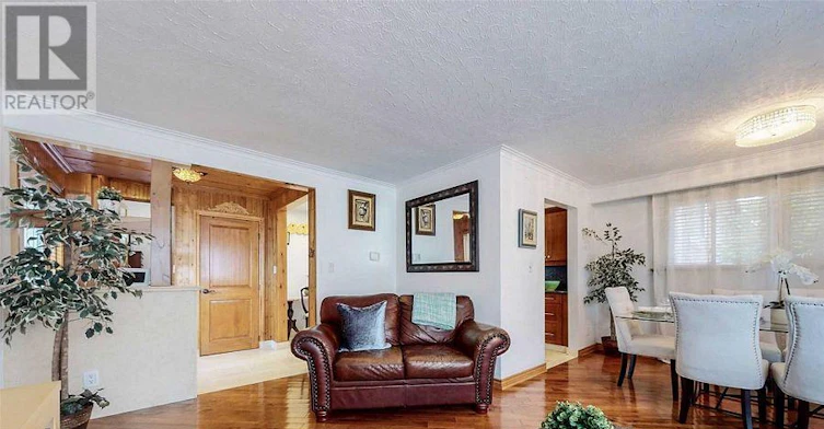 25 Knowlton Drive S, Toronto, ON, M1M 2G8 - 6