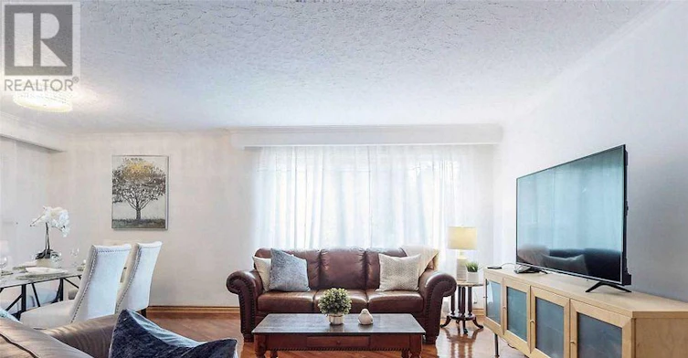 25 Knowlton Drive S, Toronto, ON, M1M 2G8 - 7