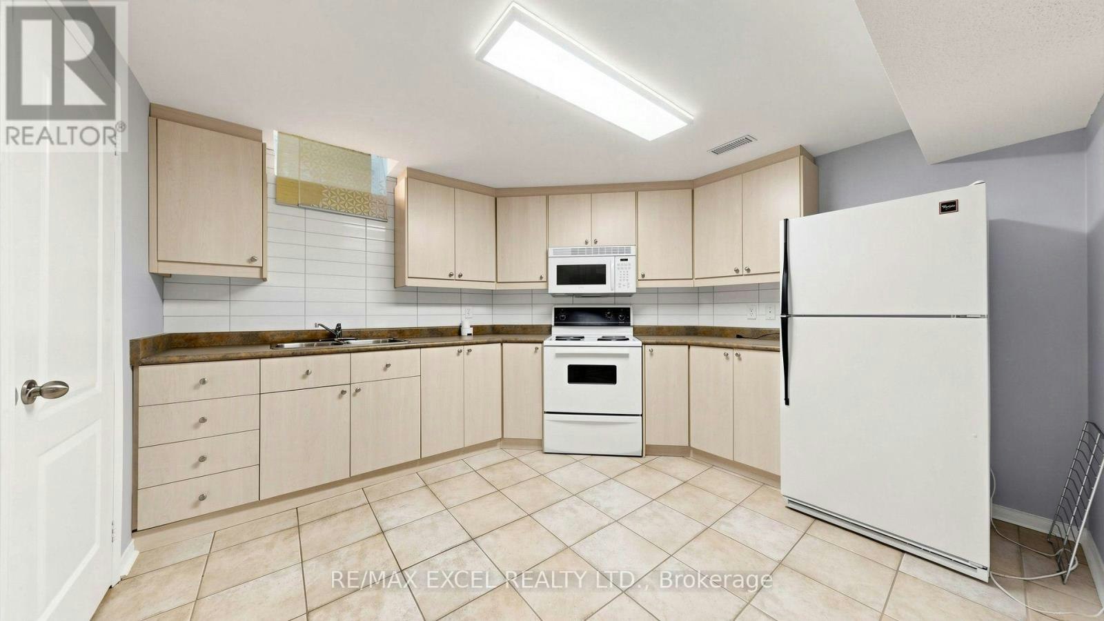 BASEMENT-44 Salt Creek Avenue, Richmond Hill, ON, L4S 1P7 - 8