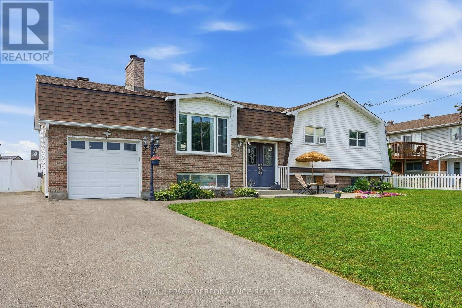 321 Sainte Anne Street, Clarence-Rockland, ON, K4K 1C1