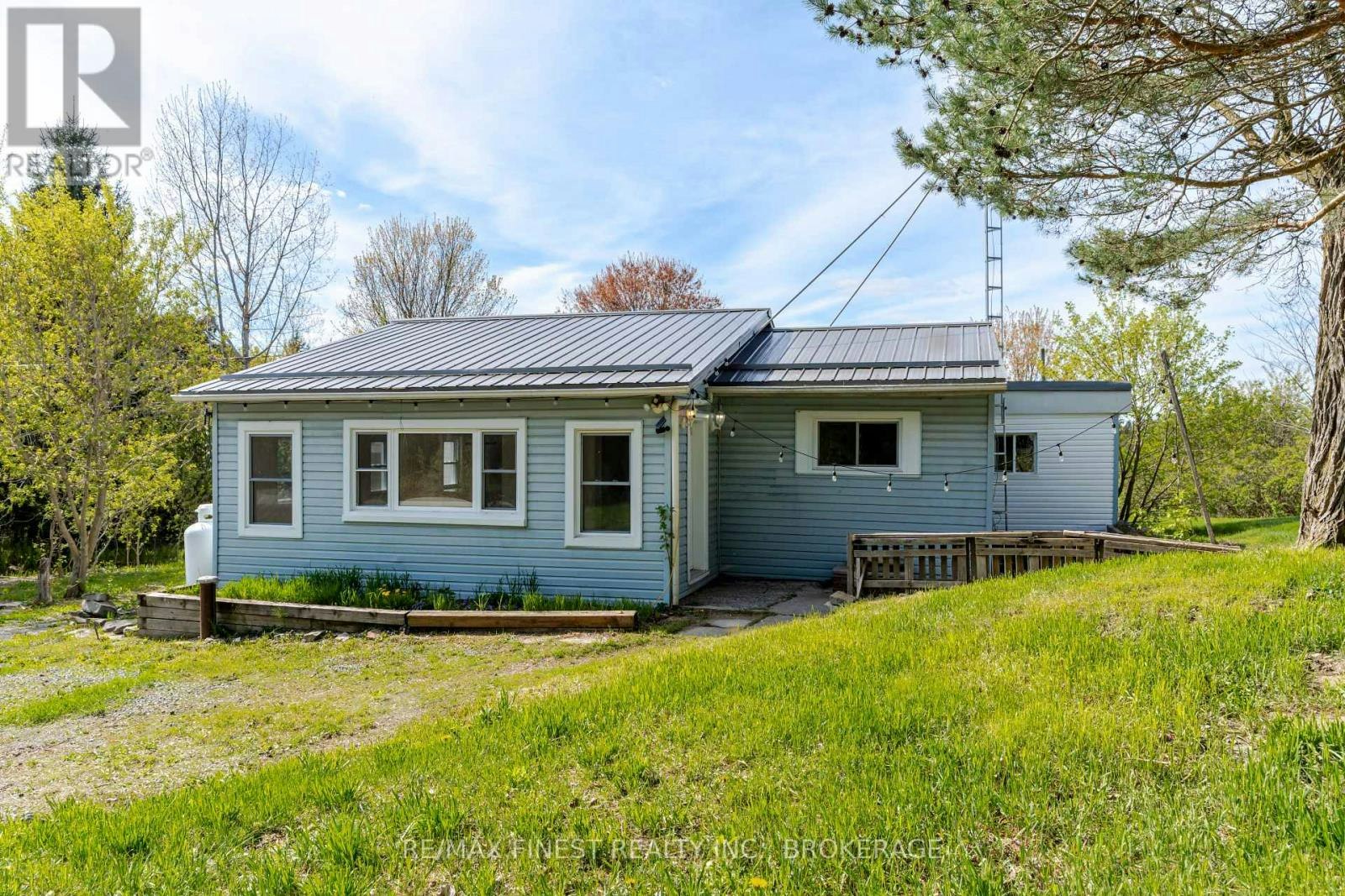 6804 6th Concession Road, Elizabethtown, ON, K6V 5T5