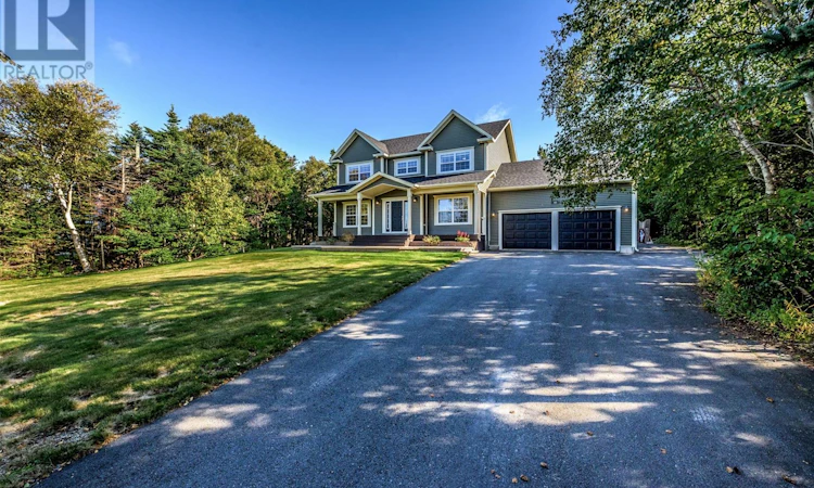 43 Pine Ridge Crescent