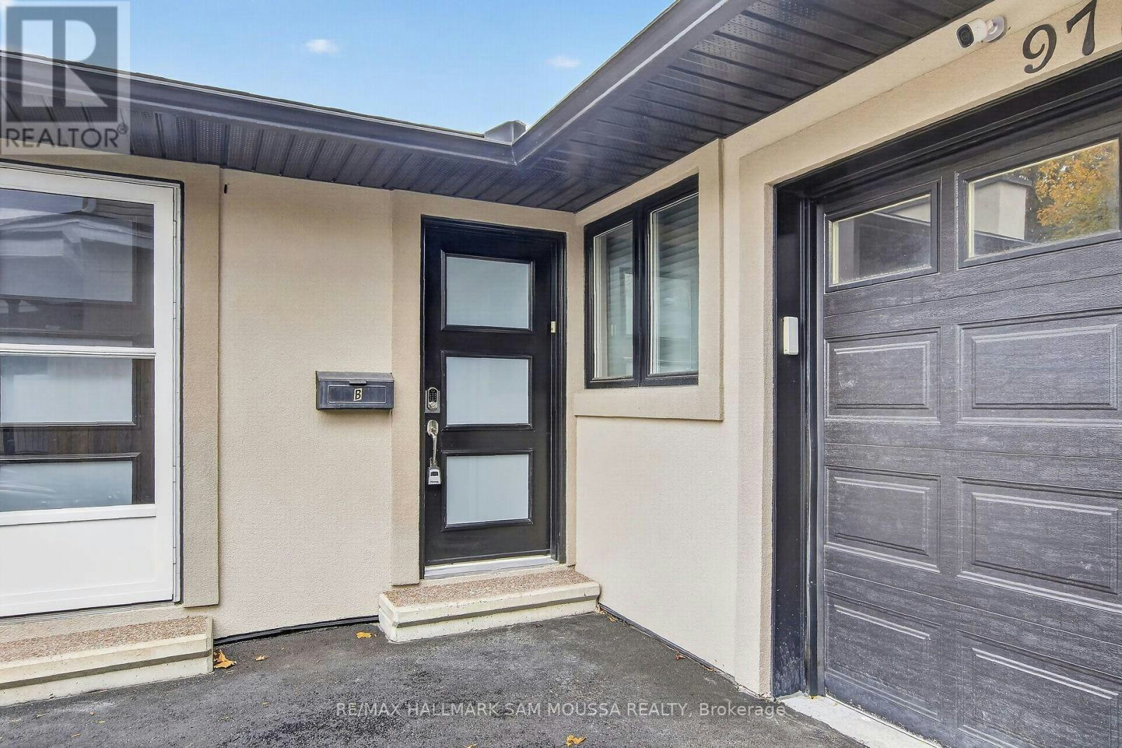 971B Blythdale Road, Ottawa, ON, K2A 3N9 - 3