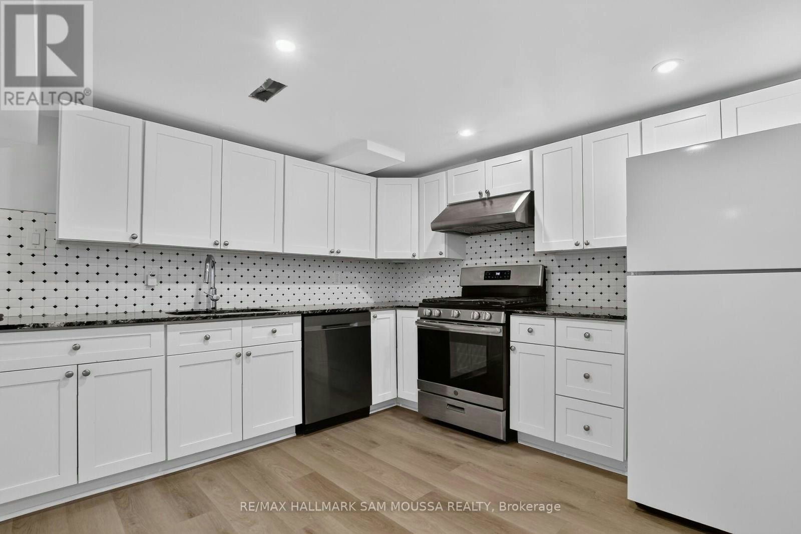 971B Blythdale Road, Ottawa, ON, K2A 3N9 - 13