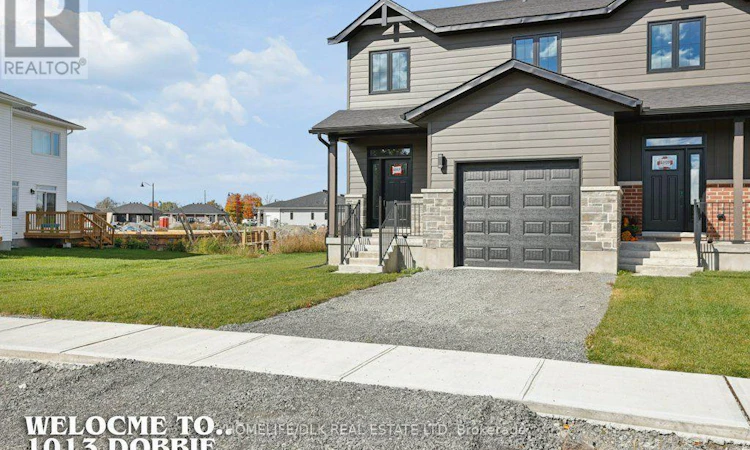 1013 Dobbie Street