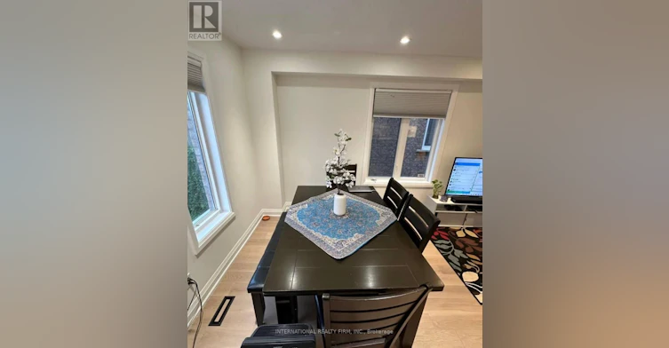 6 Woodhaven Crescent, Richmond Hill, ON, L4E 3T1 - 7