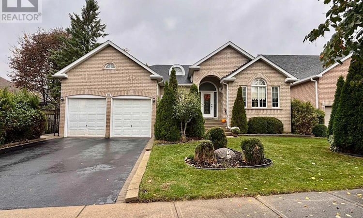 87 Lori Avenue