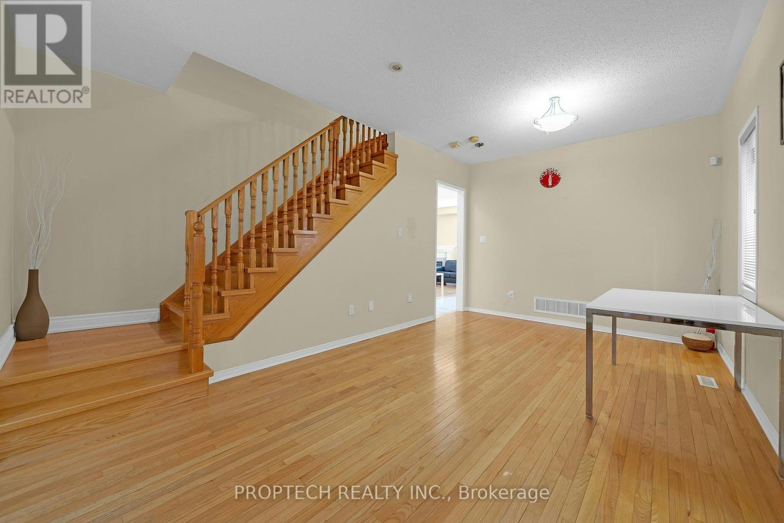 5 Hartwell Place, Markham, ON, L6C 2K3 - 6