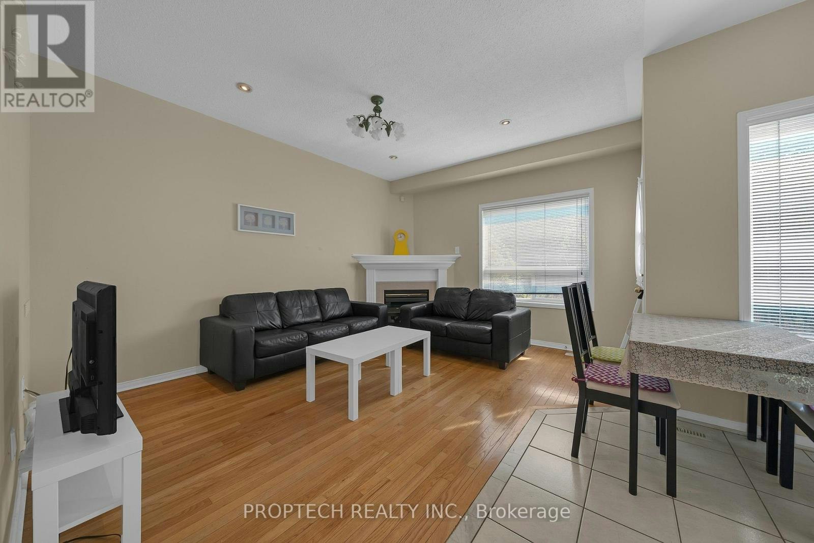 5 Hartwell Place, Markham, ON, L6C 2K3 - 8