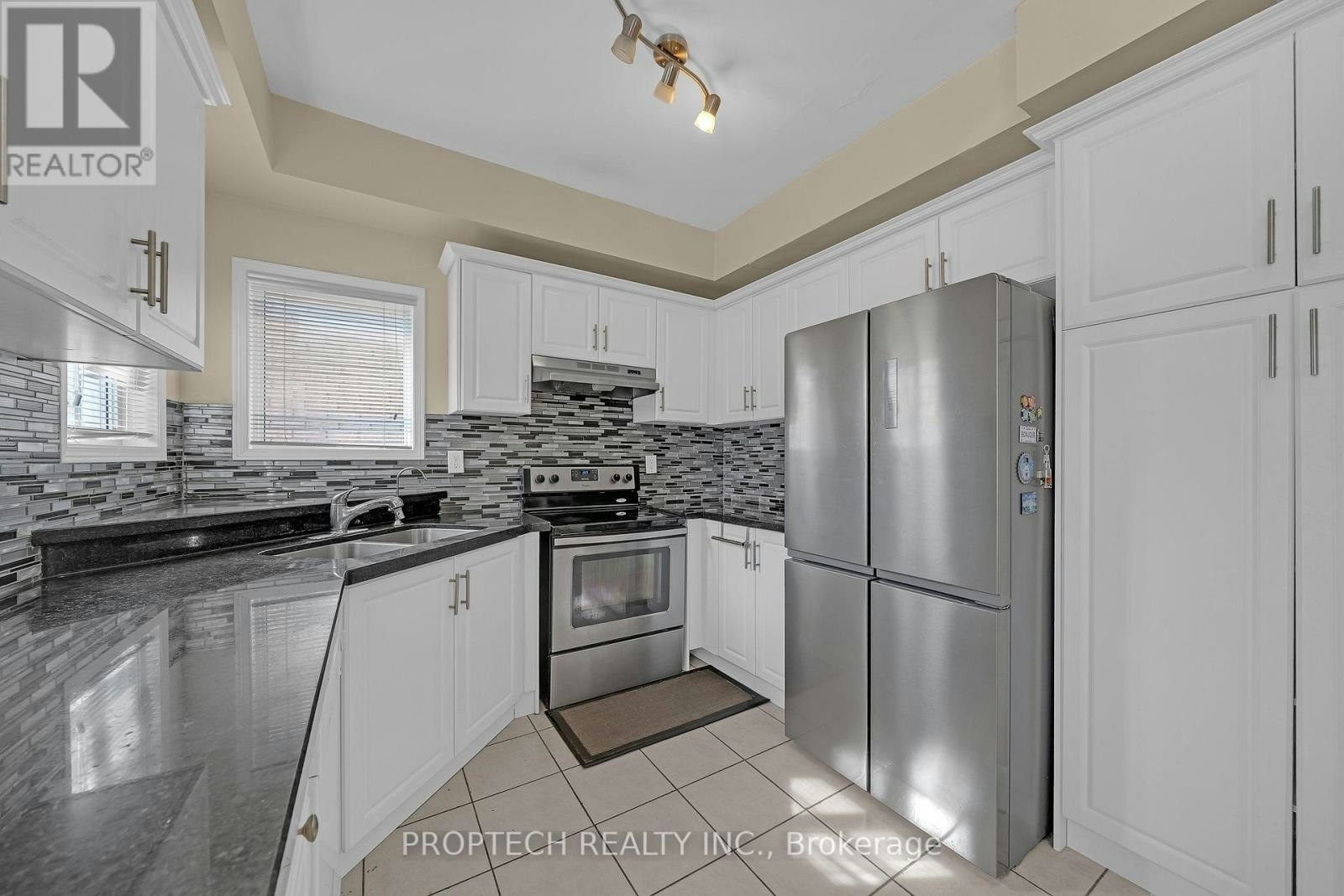 5 Hartwell Place, Markham, ON, L6C 2K3 - 12