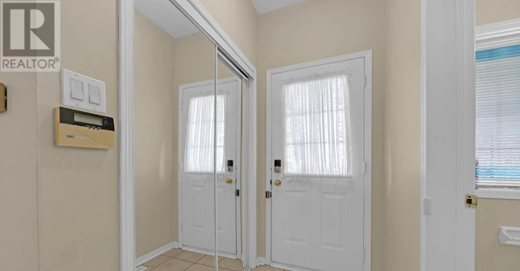5 Hartwell Place, Markham, ON, L6C 2K3 - 3