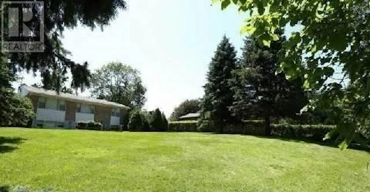 26 Maryvale Crescent, Richmond Hill, ON, L4C 6P8 - 3