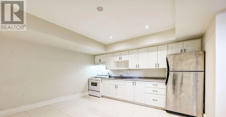 L-63 Burrows Avenue, Toronto, ON, M9B 4W8 - 8